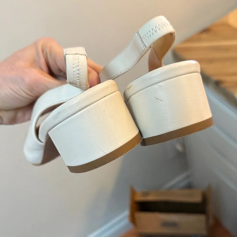 Everlane Women’s Pointed Slingback Leather Flats in Cream - Picture 5 of 6